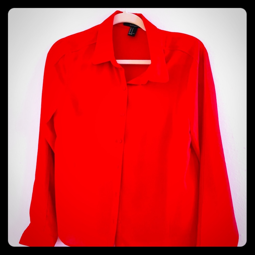 Professional Red Soft Button Down ❤️